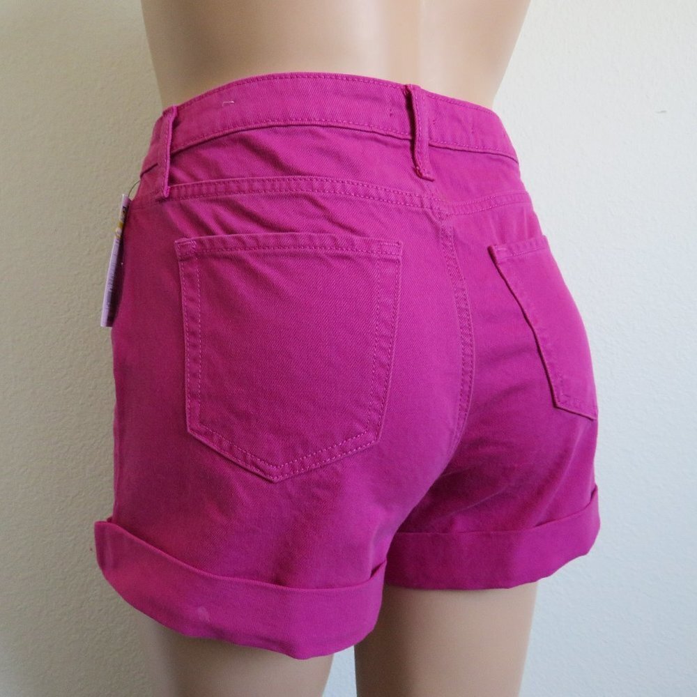 WILD FABLE Jeans Women's Highest Rise Pink Denim Mom Shorts Size 12 NWT - Picture 2 of 2